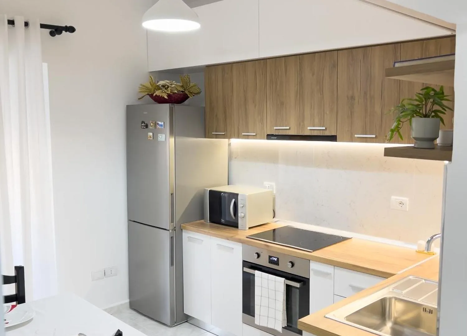 Boulevard Apartaments - Vlora contacts